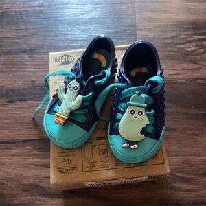 Mini melissa shoes size 6
